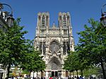 Reims, Stra&szlig;e zur Kathedrale